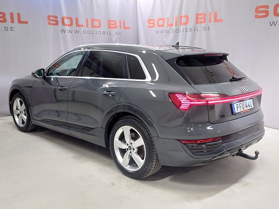 Audi Q8 4 of 5
