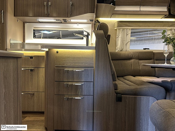 Kabe Travelmaster 810 LXL 8 of 21