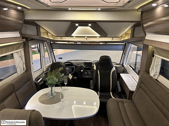 Kabe Travelmaster 810 LXL 9 of 21