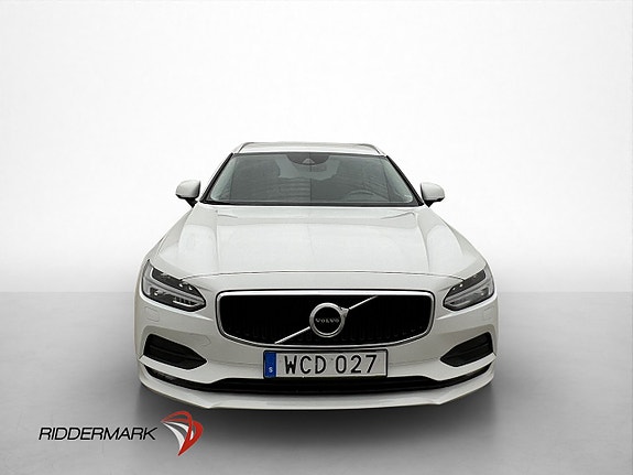 Volvo V90 2 of 5
