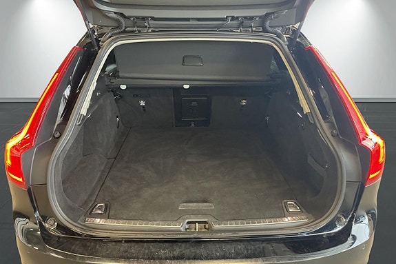 Volvo V90 17 of 23