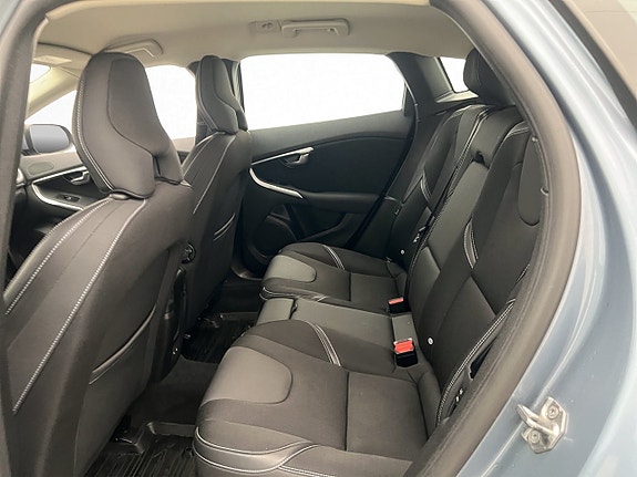 Volvo V40 17 of 30