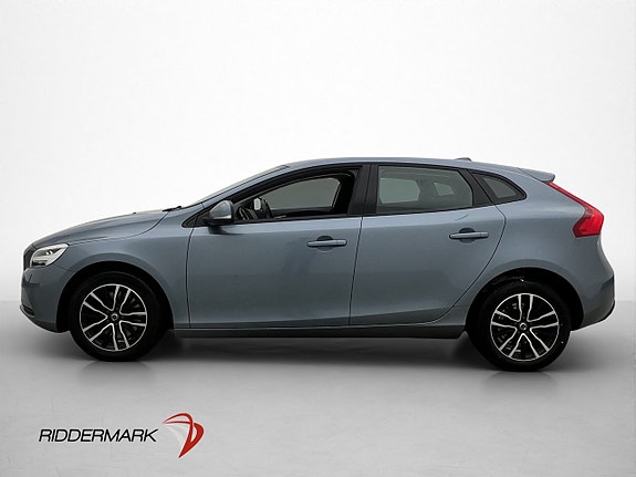 Volvo V40 4 of 5