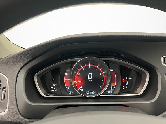 Volvo V40 18 of 30