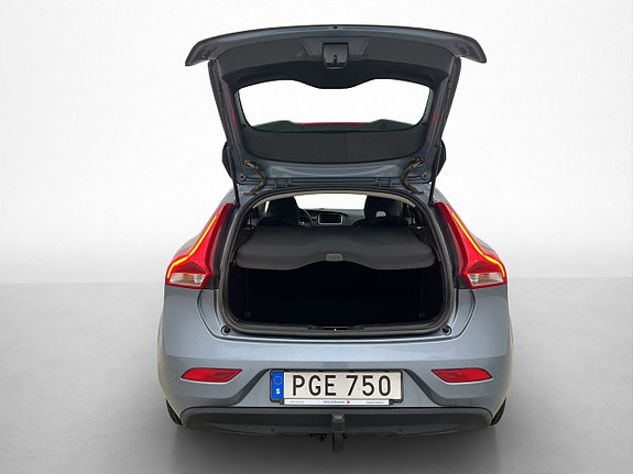 Volvo V40 28 of 30