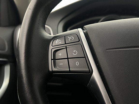 Volvo V40 19 of 30