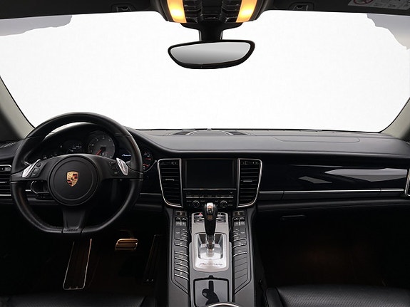 Porsche Panamera 4S 13 of 30