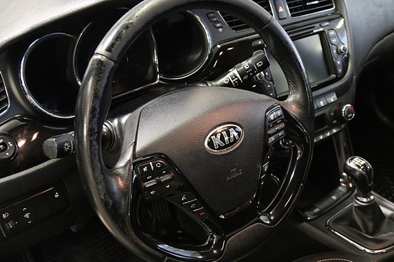 Kia Ceed 12 of 15