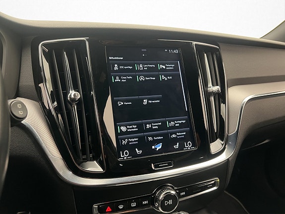 Volvo V60 23 of 30