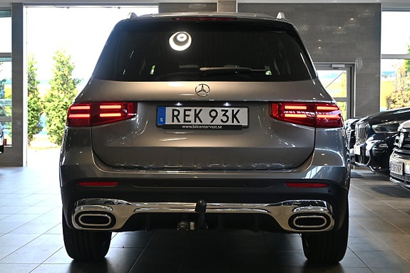 Mercedes-Benz GLB220 d 4 of 23