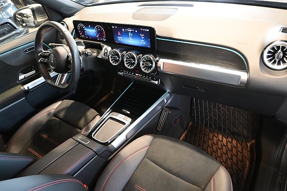 Mercedes-Benz GLB220 d 9 of 23