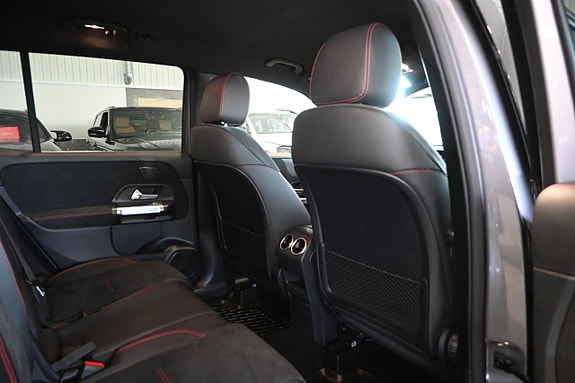 Mercedes-Benz GLB220 d 11 of 23