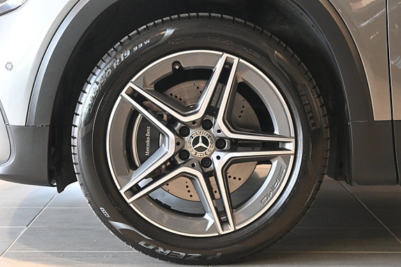 Mercedes-Benz GLB220 d 6 of 23