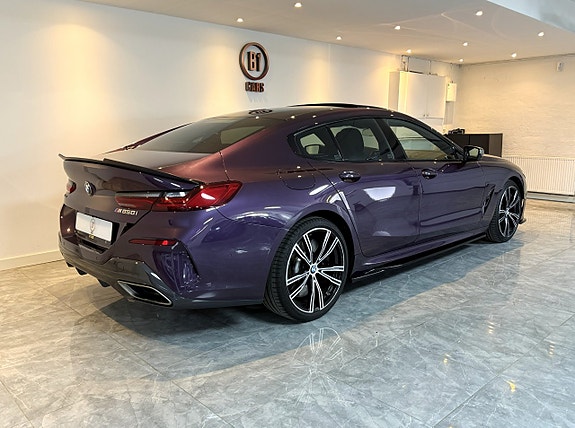 BMW M850i 4 of 5