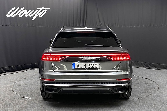 Audi Q8 6 of 26