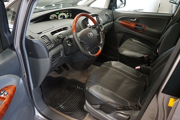 Toyota Previa 9 of 23
