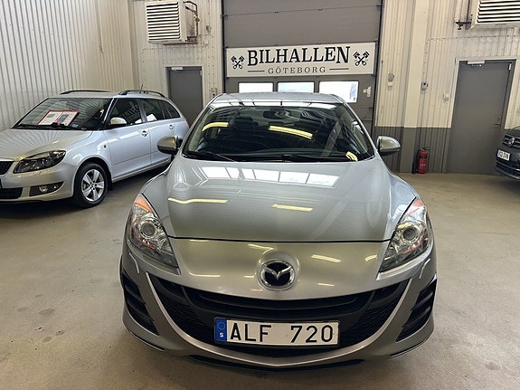 Mazda 3 2 of 5