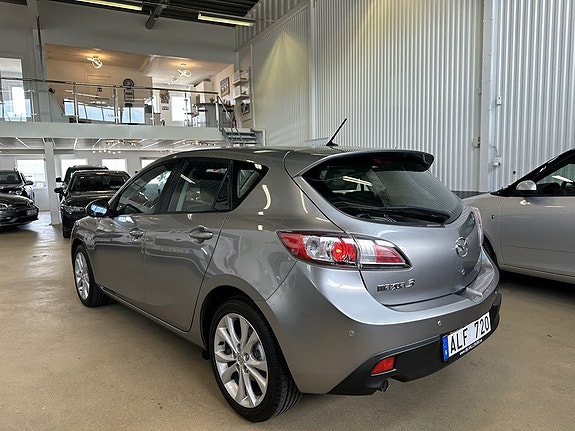 Mazda 3 5 of 5