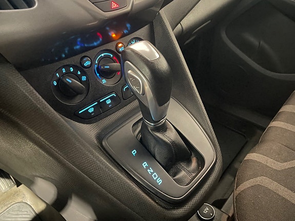 Ford Transit Connect 15 of 21