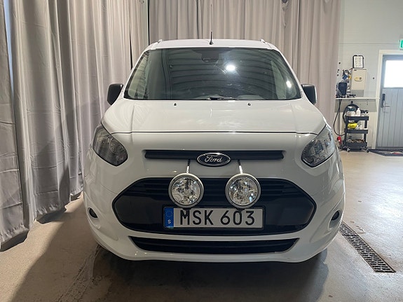 Ford Transit Connect 3 of 5