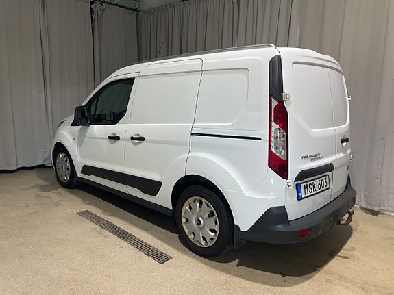 Ford Transit Connect 4 of 5