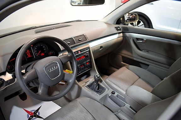 Audi A4 10 of 19