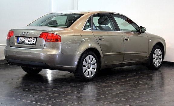 Audi A4 6 of 19
