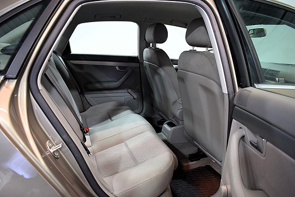 Audi A4 14 of 19