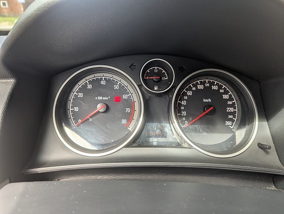 Opel Astra 8 of 16