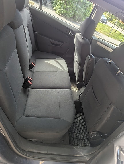Opel Astra 13 of 16