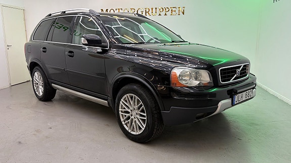 Volvo XC90 3 of 5
