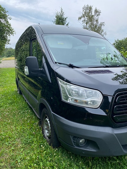 Ford Transit 2 of 5