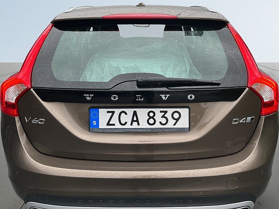 Volvo V60 Cross Country 12 of 18