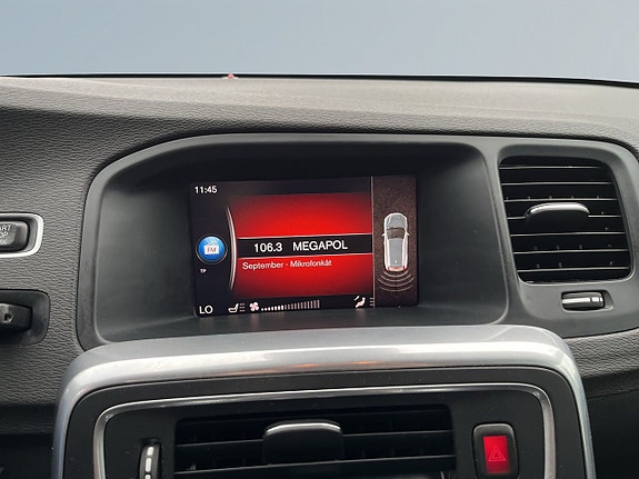 Volvo V60 Cross Country 15 of 18