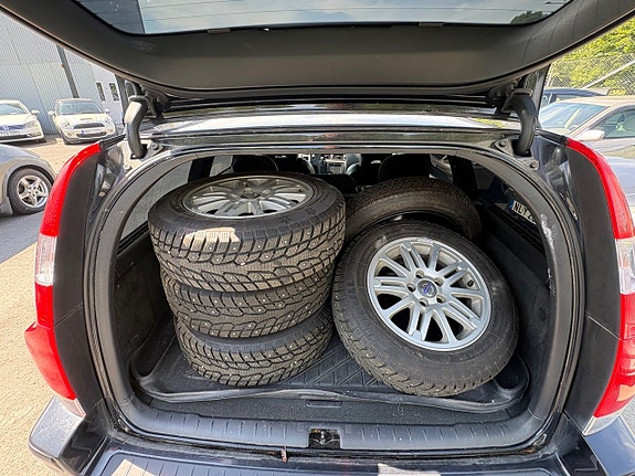 Volvo V70 8 of 21