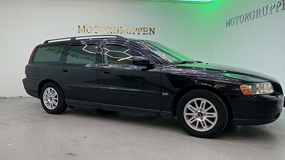 Volvo V70 4 of 5