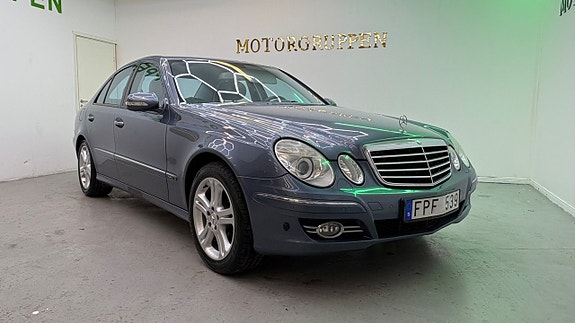 Mercedes-Benz E320 2 of 5