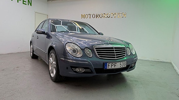 Mercedes-Benz E320