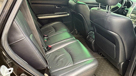 Lexus RX400h 16 of 22