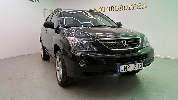 Lexus RX400h 2 of 5