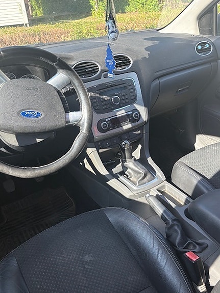 Ford Focus 4 of 5