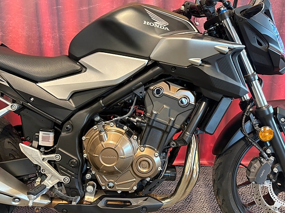 Honda CB500F 3 of 5