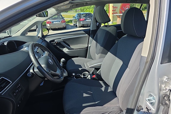 Toyota Verso 7 of 15