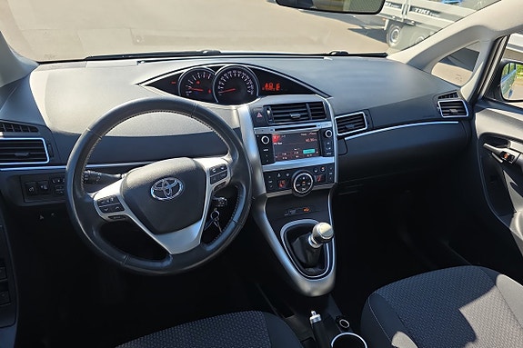 Toyota Verso 11 of 15