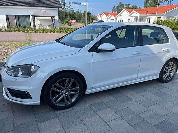 Volkswagen Golf VII 3 of 5