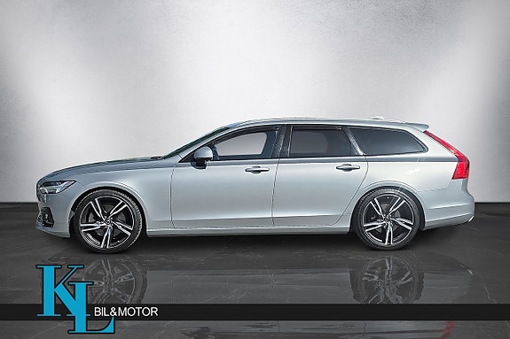 Volvo V90 2 of 5