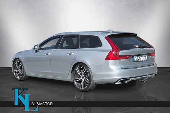 Volvo V90 3 of 5