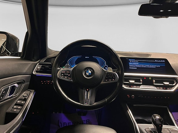 BMW 330e 5 of 5