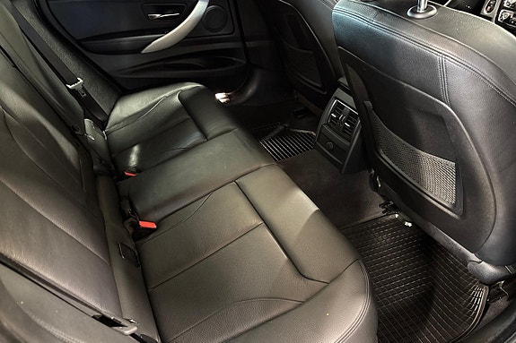 BMW 330d 20 of 24