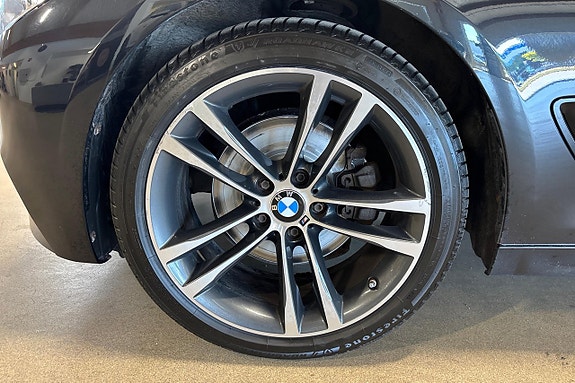 BMW 330d 10 of 24